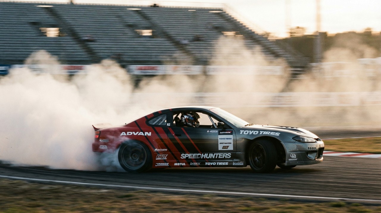 麻豆传媒赛道日视频